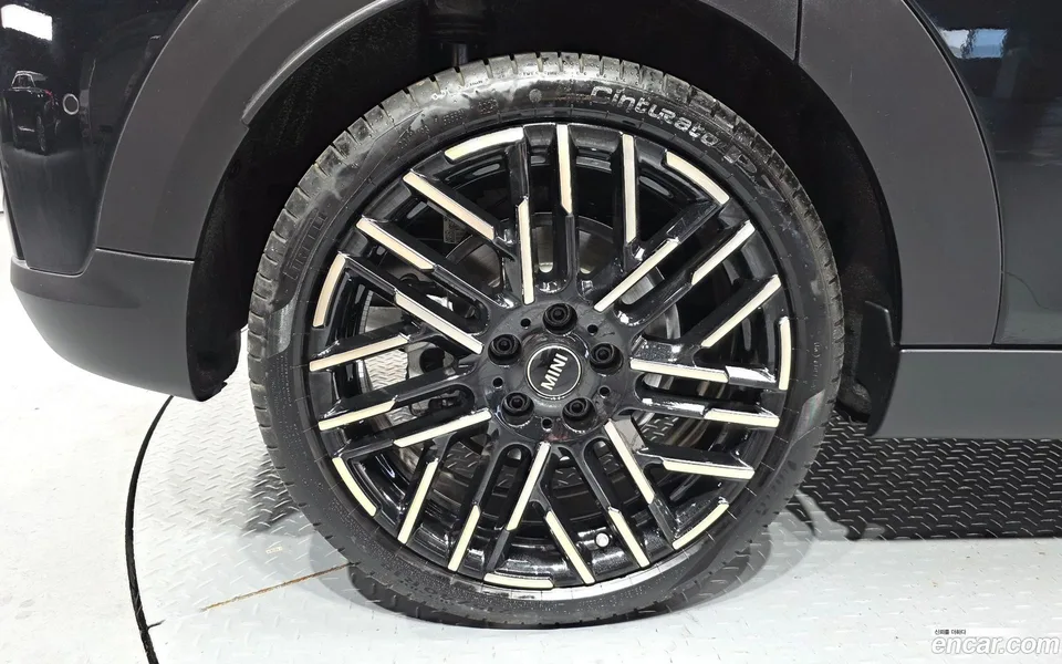 MINI Cooper S 5 2024 — миниатюра 2