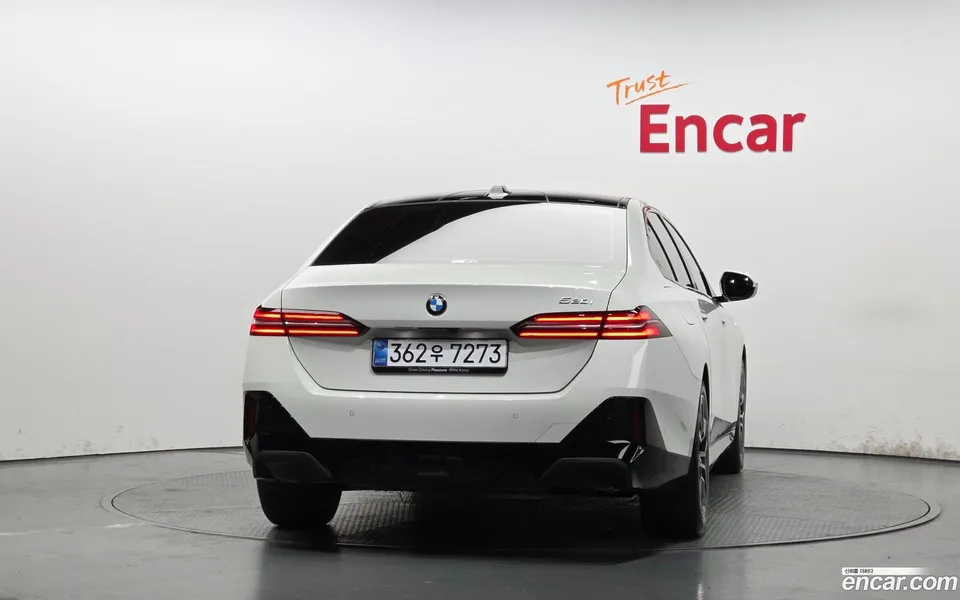 BMW 5 Series 520i M 2025 — миниатюра 4