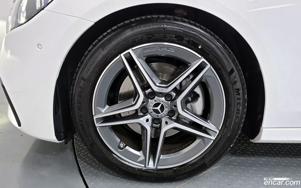 Mercedes-Benz E-Class E250 AMG Line 2022 — миниатюра 2