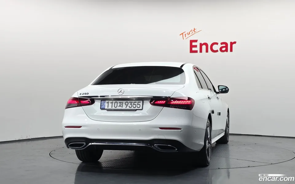 Mercedes-Benz E-Class E250 AMG Line 2022 — миниатюра 4