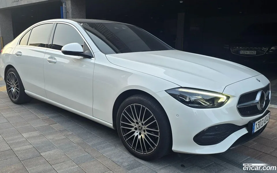 Mercedes-Benz C-Class C200 4MATIC 2022 — фото 1, купить с доставкой в Москву