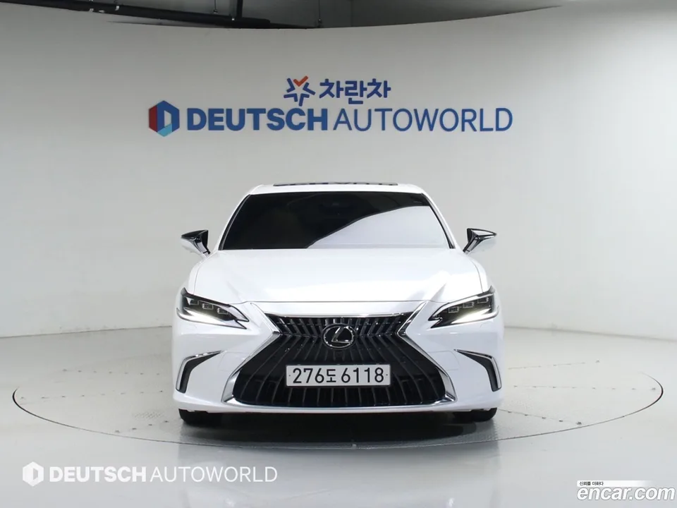 Lexus ES 300h 2024 — миниатюра 3