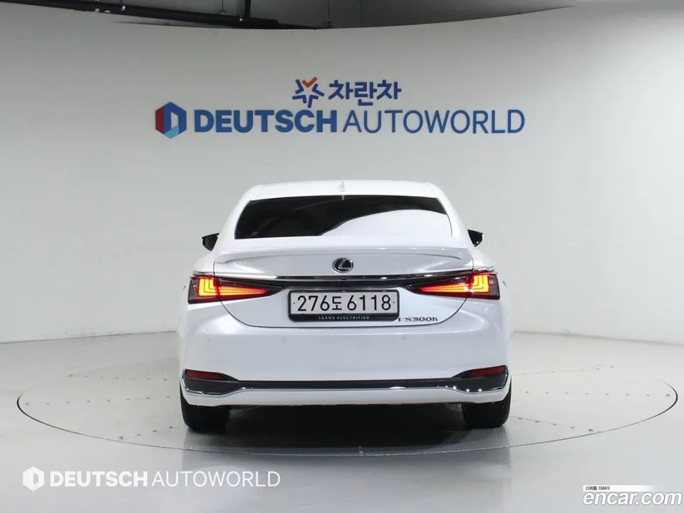 Lexus ES 300h 2024 — миниатюра 4