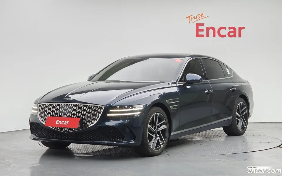 Genesis G80 2.5 2WD 2024 — фото 1, купить с доставкой в Москву