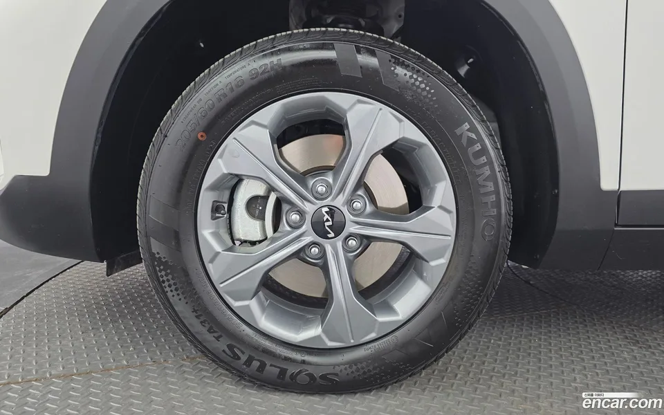Kia Seltos 2.0 4WD 2024 — миниатюра 2