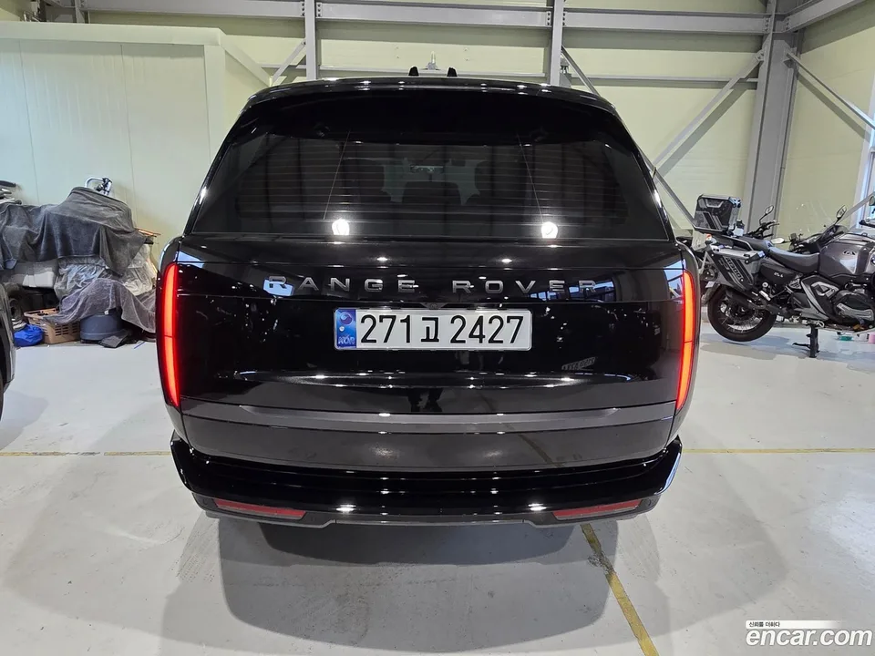 Land Rover Range Rover P550E AB 2025 — миниатюра 4