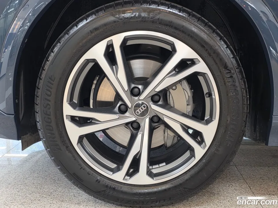 Audi Q6 e- 2025 — миниатюра 5