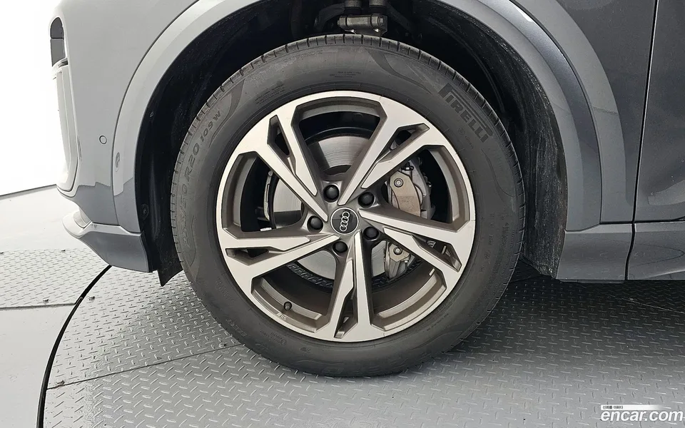 Audi Q6 e- 2025 — миниатюра 2