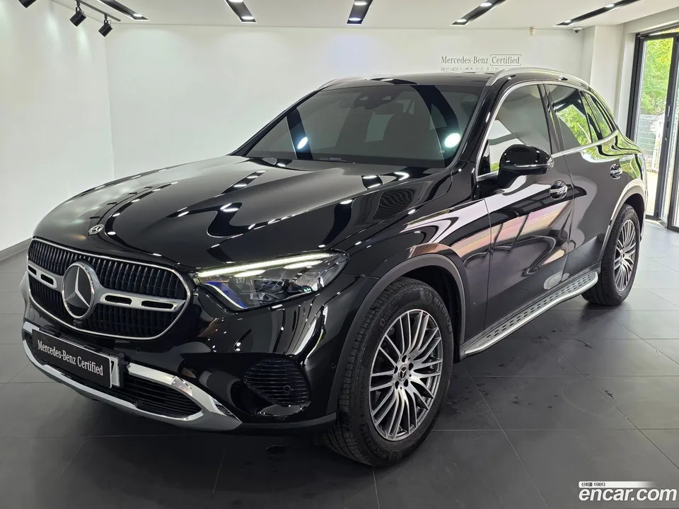 Mercedes-Benz GLC-Class GLC300 4MATIC 2025 — фото 1, купить с доставкой в Москву