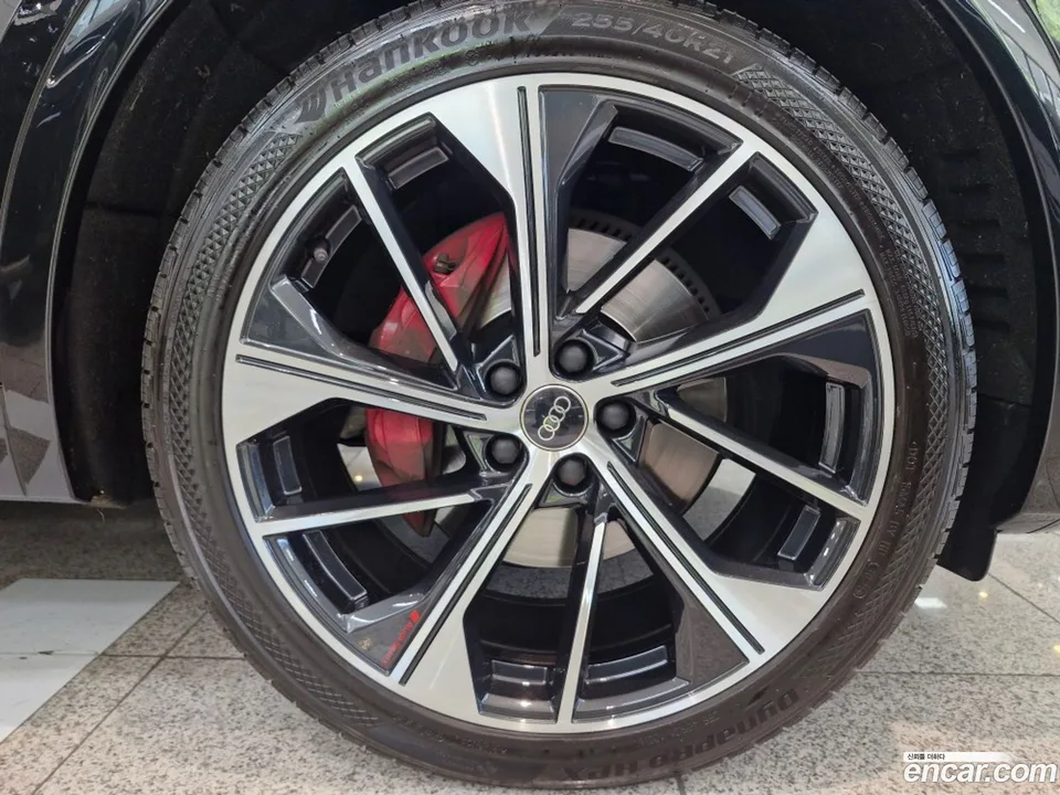 Audi SQ5 3.0 TFSI 2023 — миниатюра 2