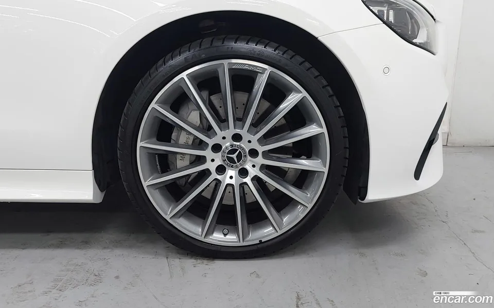 Mercedes-Benz E-Class E450 4MATIC 2023 — миниатюра 5