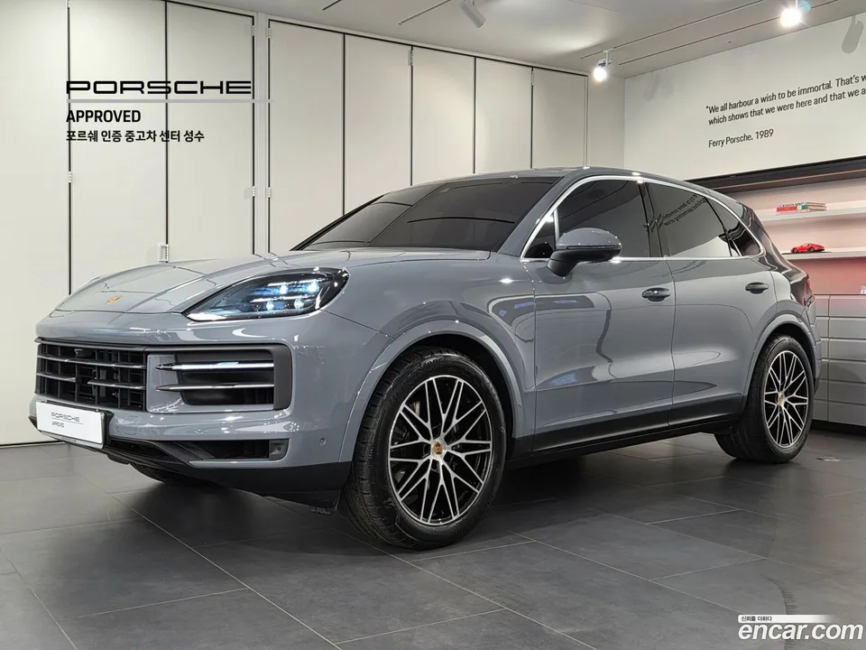 Porsche Cayenne 3.0 2023 — фото 1, купить с доставкой в Москву