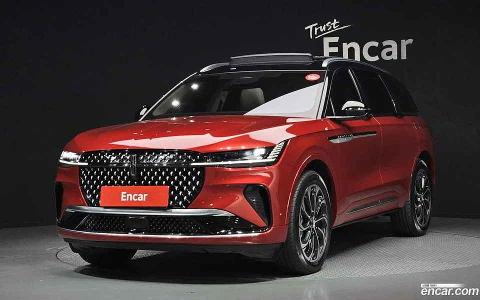 Lincoln Nautilus 2.0 AWD 2024 — фото 1, купить с доставкой в Москву