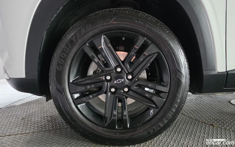 Chevrolet Trax Crossover 1.2 ACTIV 2023 — миниатюра 2