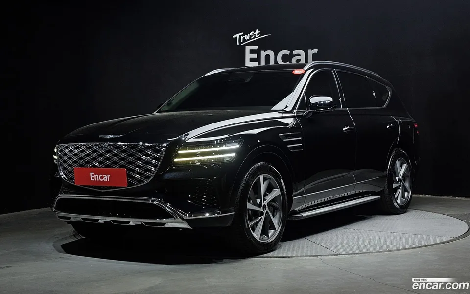 Genesis GV80 2.5T 2WD 2024 — фото 1, купить с доставкой в Москву