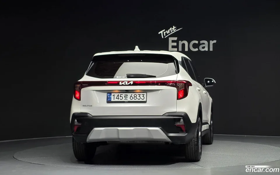 Kia Seltos 1.6 2WD 2023 — миниатюра 4