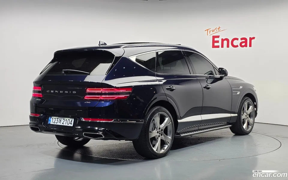 Genesis GV80 2.5T AWD 2023 — фото 1, купить с доставкой в Москву