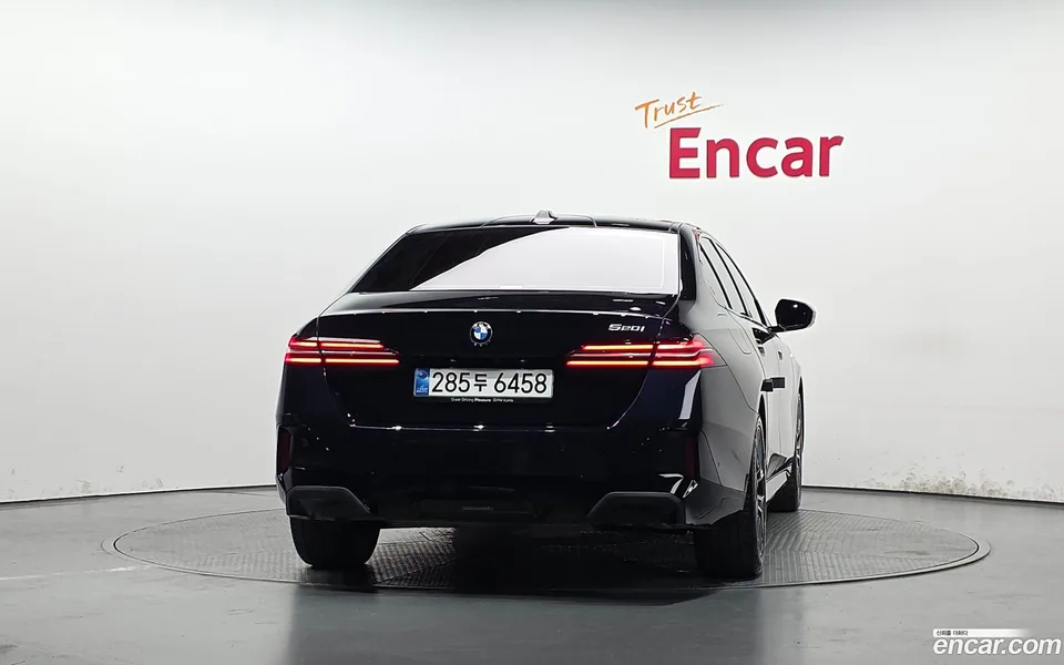 BMW 5 Series 520i M 2025 — миниатюра 4