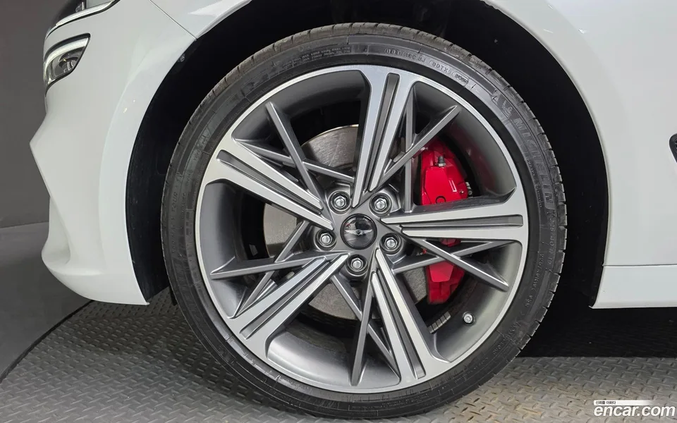Genesis G70 3.3T 4WD 2025 — миниатюра 2
