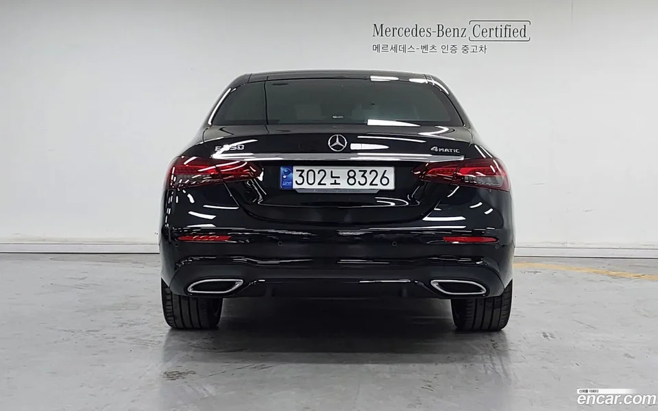 Mercedes-Benz E-Class E350 4MATIC AMG Line 2023 — миниатюра 4