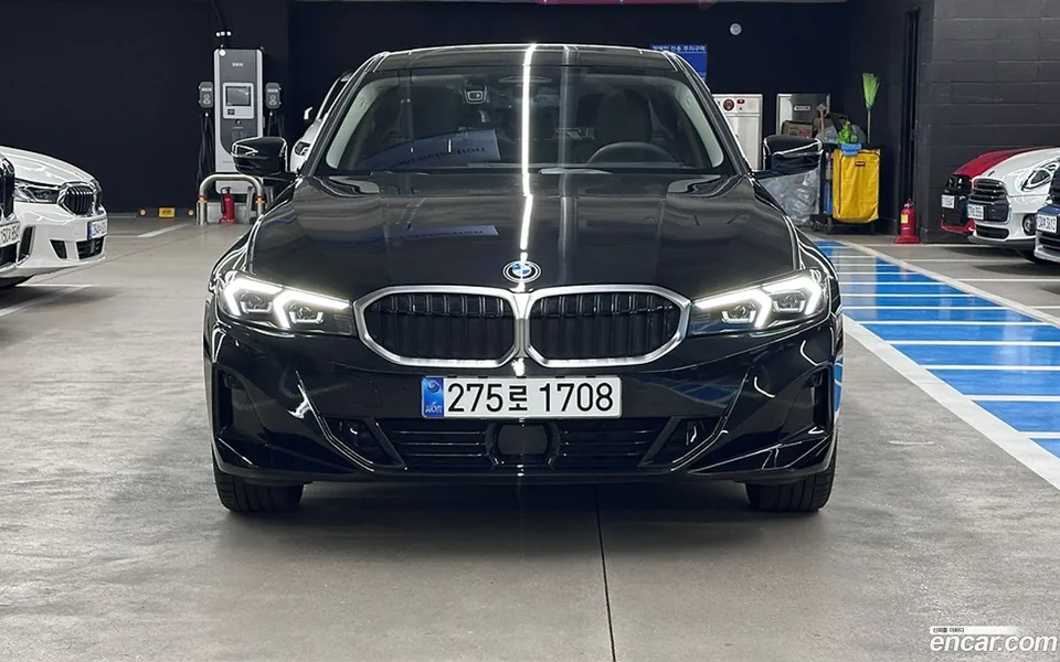 BMW 3 Series 320i 2025 — миниатюра 3