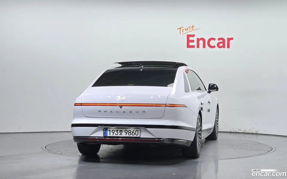 Hyundai Grandeur Hybrid 2023 — миниатюра 4