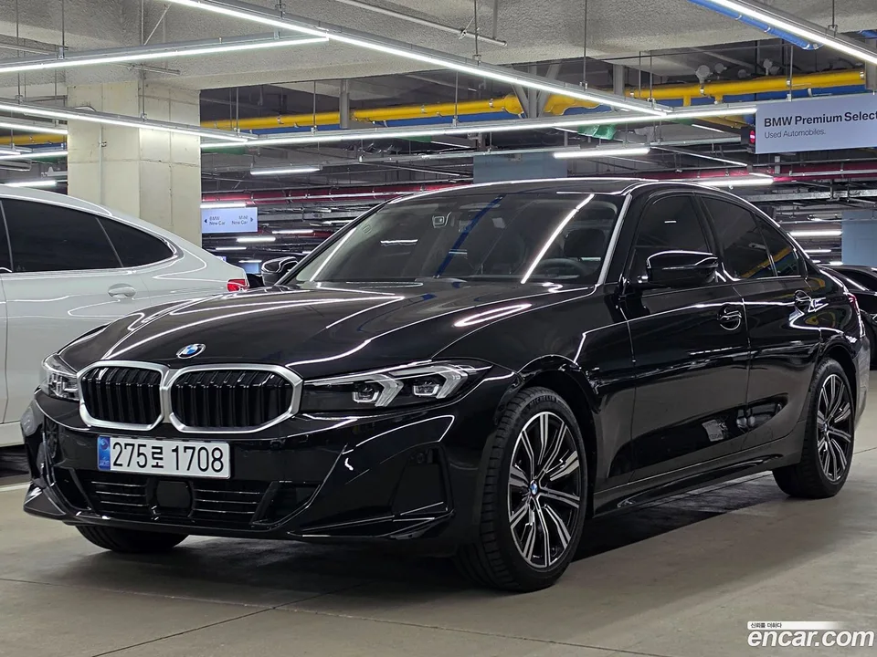 BMW 3 Series 320i 2025 — фото 1, купить с доставкой в Москву