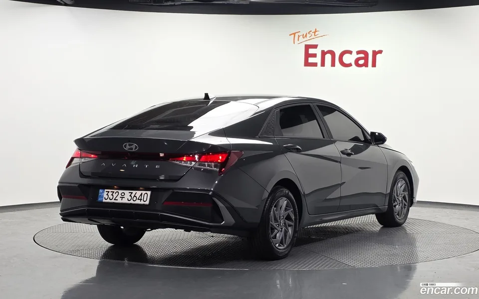 Hyundai Avante CN7 1.6 2023 — миниатюра 2