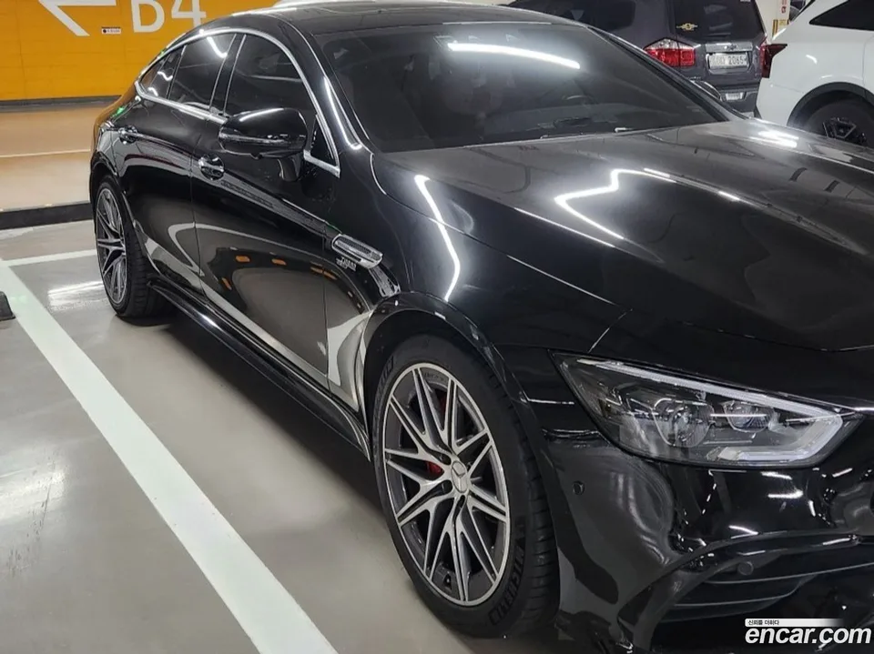 Mercedes-Benz AMG GT 4 43 4MATIC+ 2023 — миниатюра 3