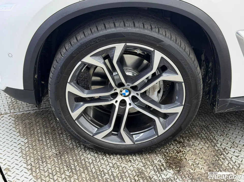 BMW X5 xDrive 40i xLine 2024 — миниатюра 2