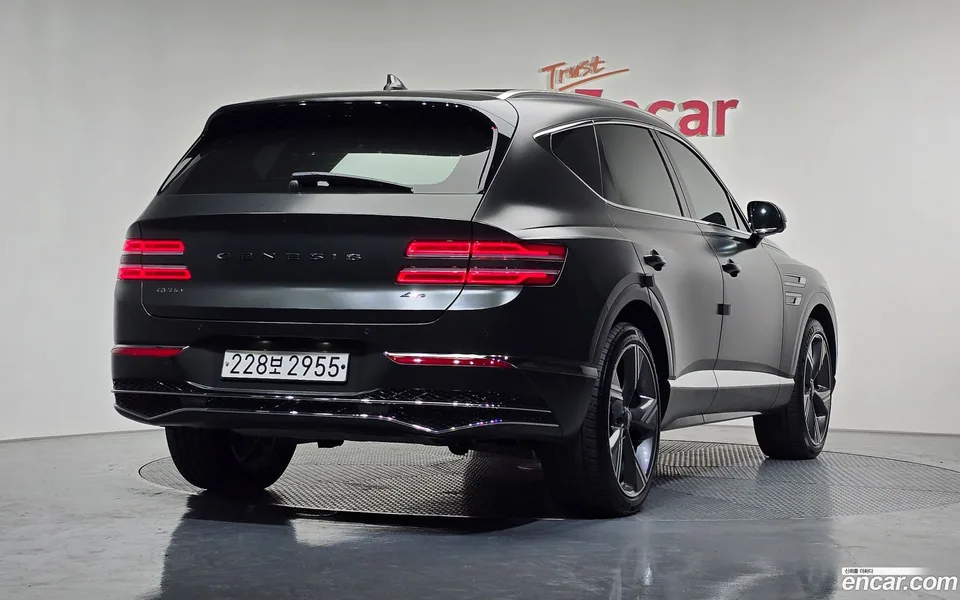 Genesis GV80 2.5T AWD 2023 — миниатюра 2