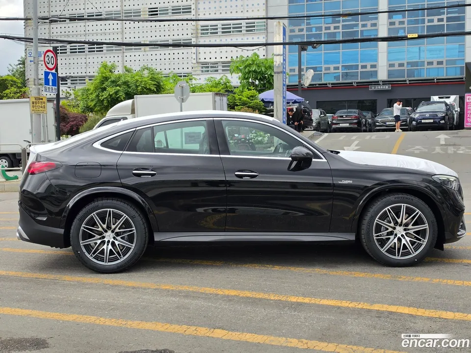 Mercedes-Benz GLC-Class AMG GLC43 4MATIC 2026 — миниатюра 3