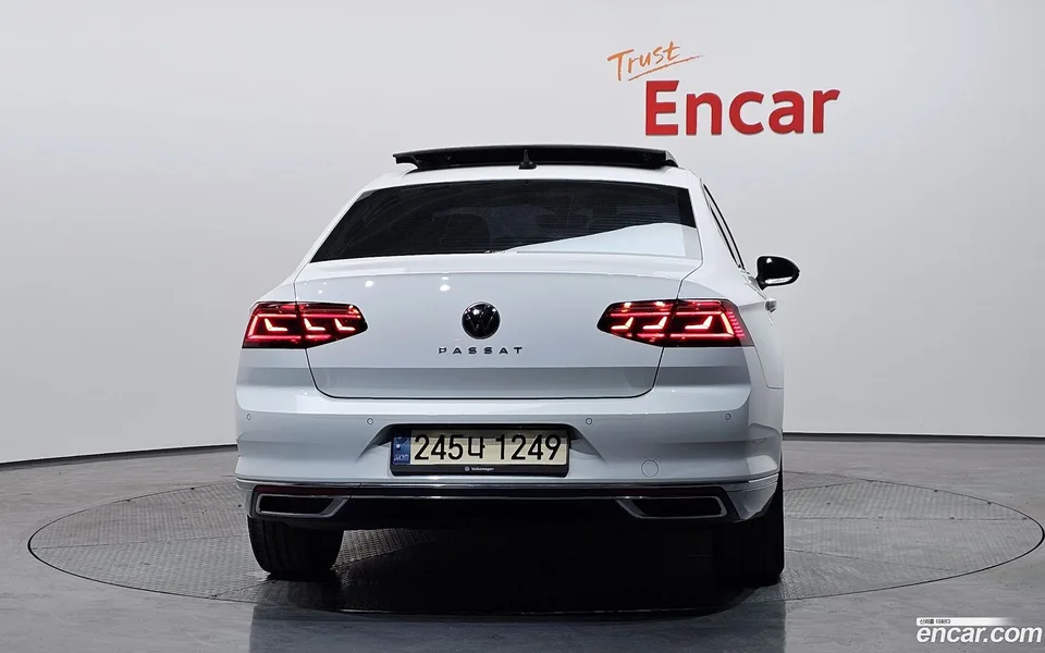 Volkswagen Passat GT 2.0 TDI 2022 — миниатюра 4