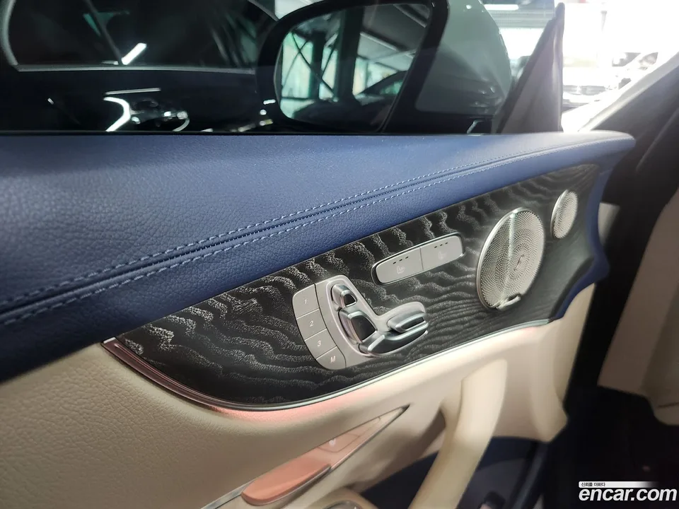 Mercedes-Benz E-Class E450 4MATIC 2023 — миниатюра 4