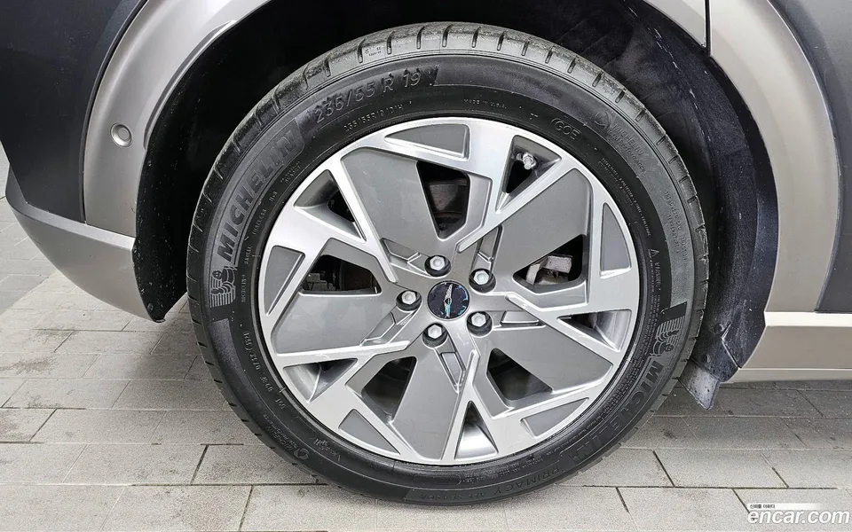 Genesis GV60 2022 — миниатюра 2