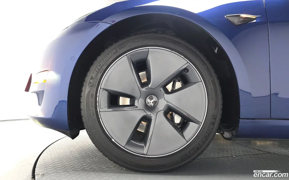 Tesla Model 3 RWD 2022 — миниатюра 2