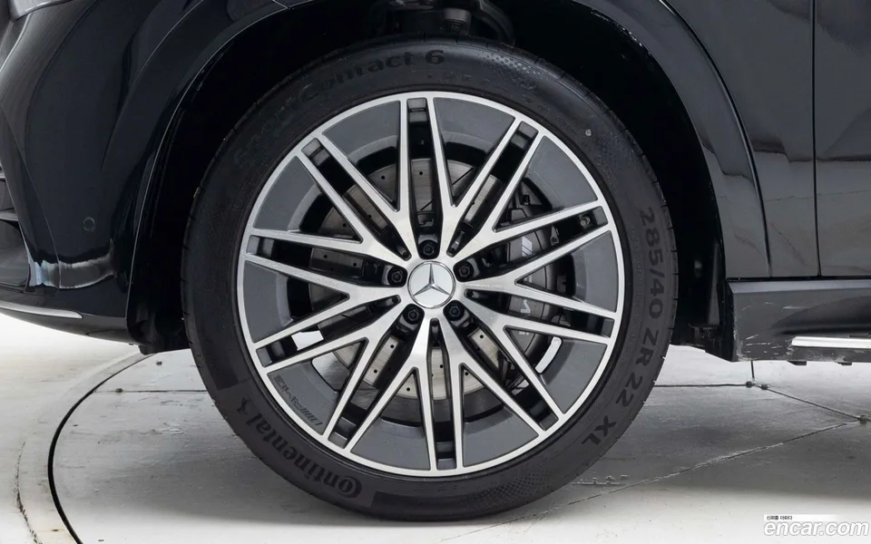 Mercedes-Benz GLE-Class AMG GLE53 4MATIC+ 2025 — миниатюра 2