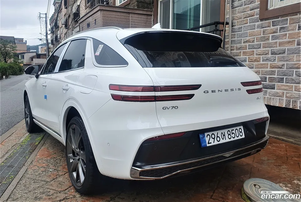 Genesis GV70 2.5T AWD 2025 — миниатюра 2