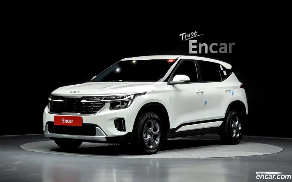 Kia Seltos 1.6 2WD 2025 — фото 1, купить с доставкой в Москву