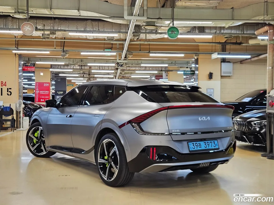 Kia EV6 GT 4WD 2022 — миниатюра 2