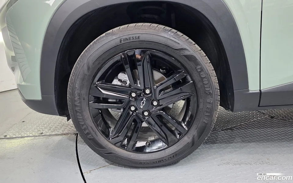 Chevrolet Trax Crossover 1.2 ACTIV 2025 — миниатюра 2