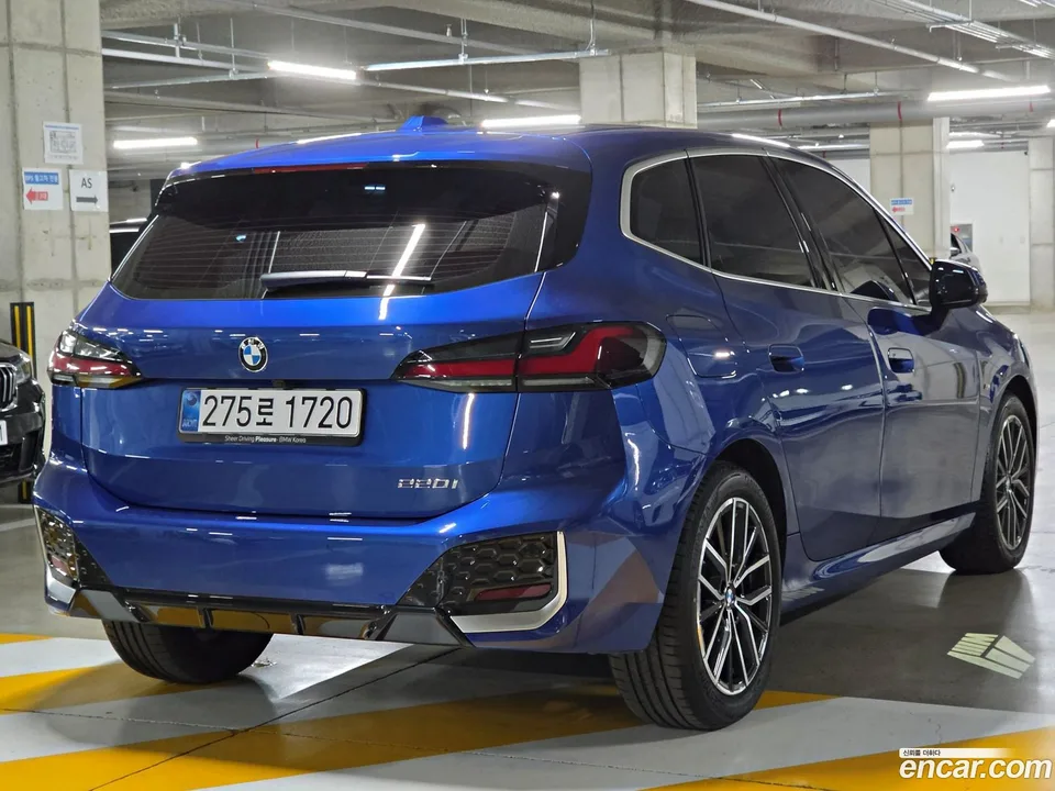 BMW 2 Series Active Tourer 220i M 2025 — миниатюра 2