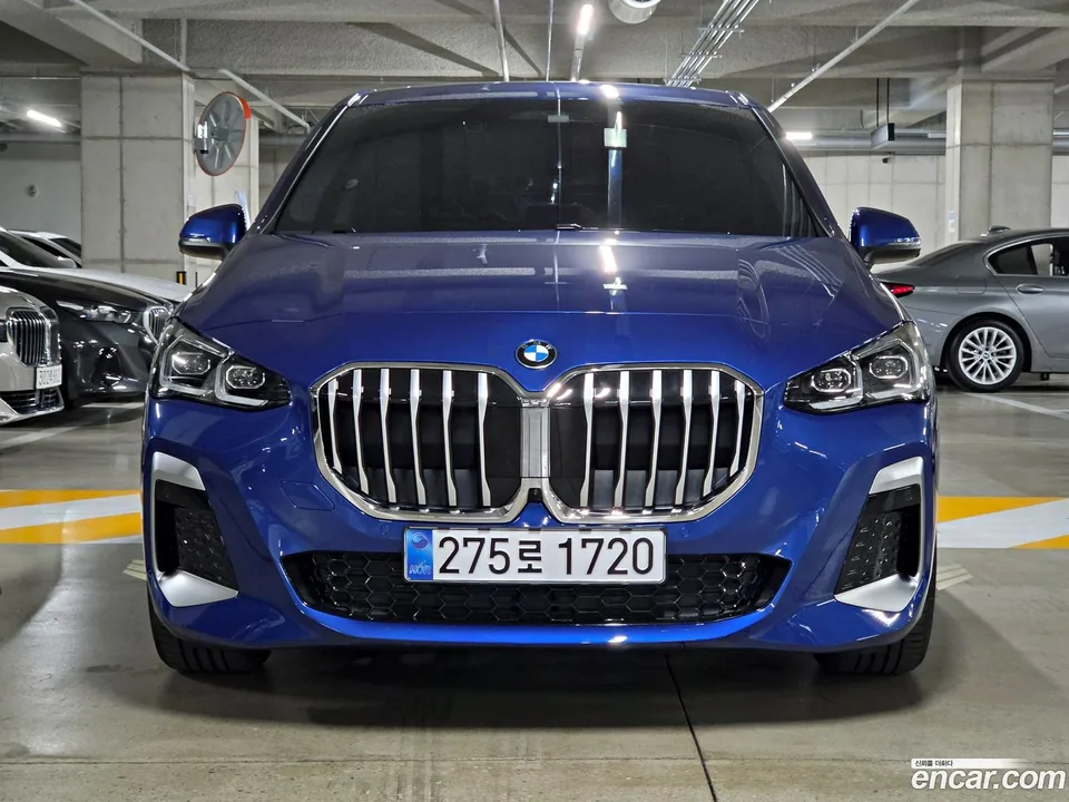 BMW 2 Series Active Tourer 220i M 2025 — миниатюра 3