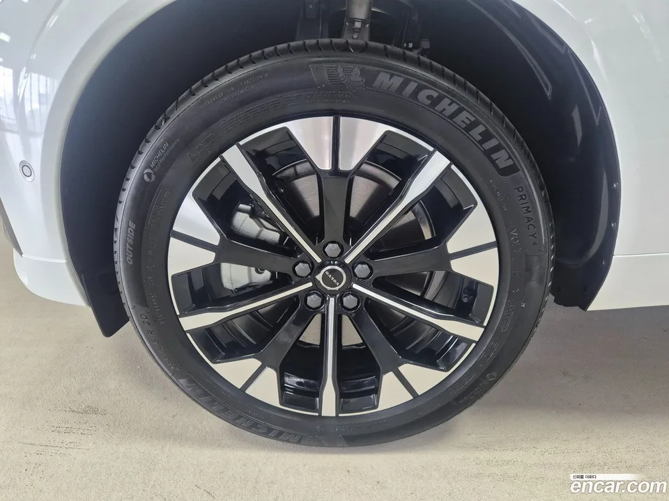 Volvo XC60 B5 2025 — миниатюра 2