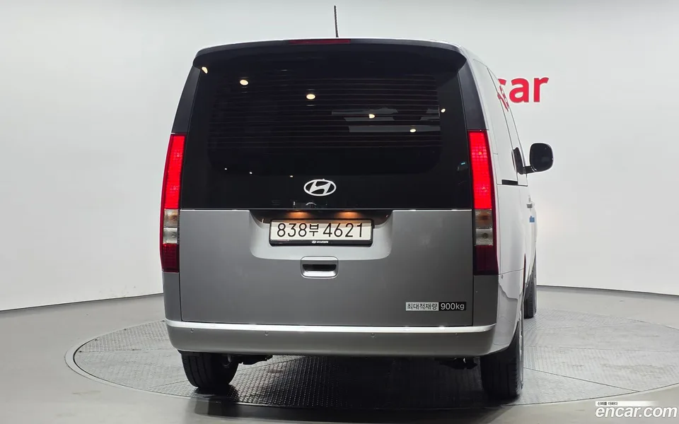 Hyundai Staria L3.5 3 2025 — миниатюра 4