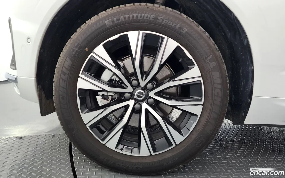Volvo XC60 B5 2023 — миниатюра 2