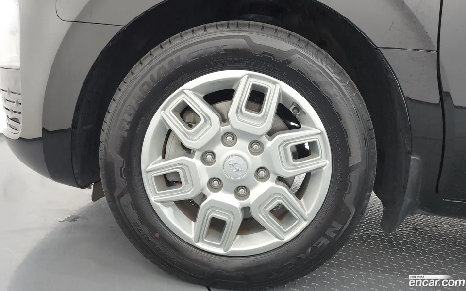 Hyundai Staria 5 2023 — миниатюра 5