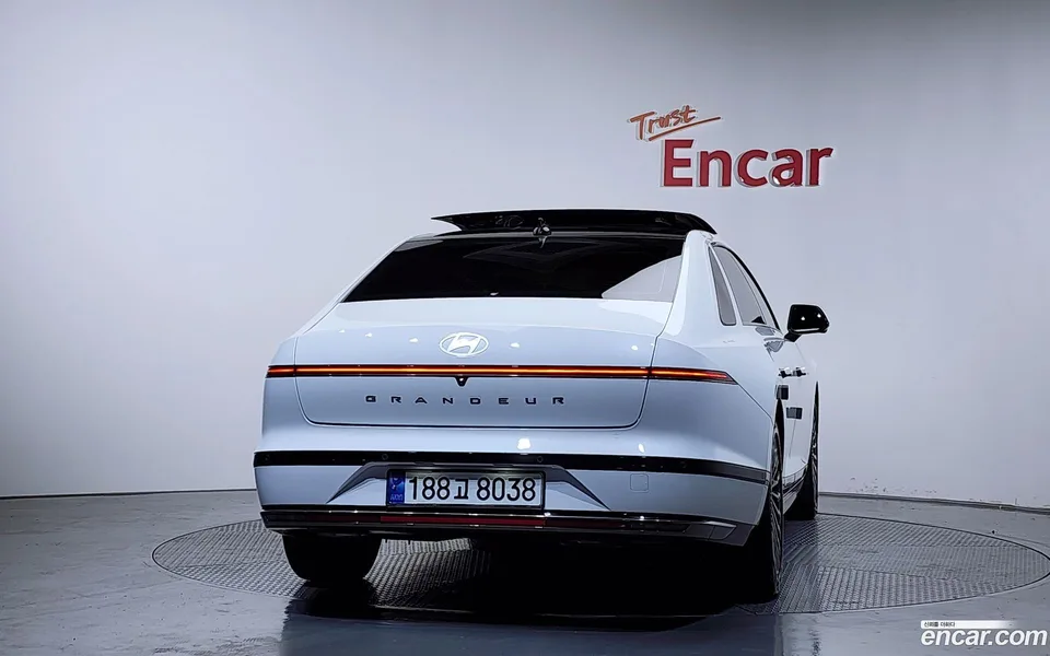 Hyundai Grandeur Hybrid 2023 — миниатюра 4