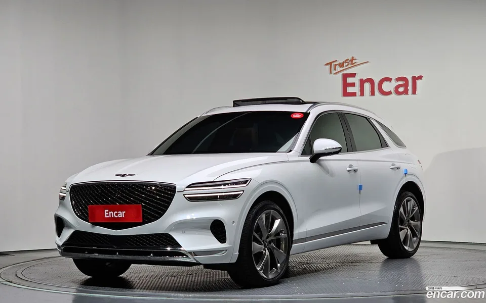 Genesis GV70 2.5T AWD 2023 — фото 1, купить с доставкой в Москву