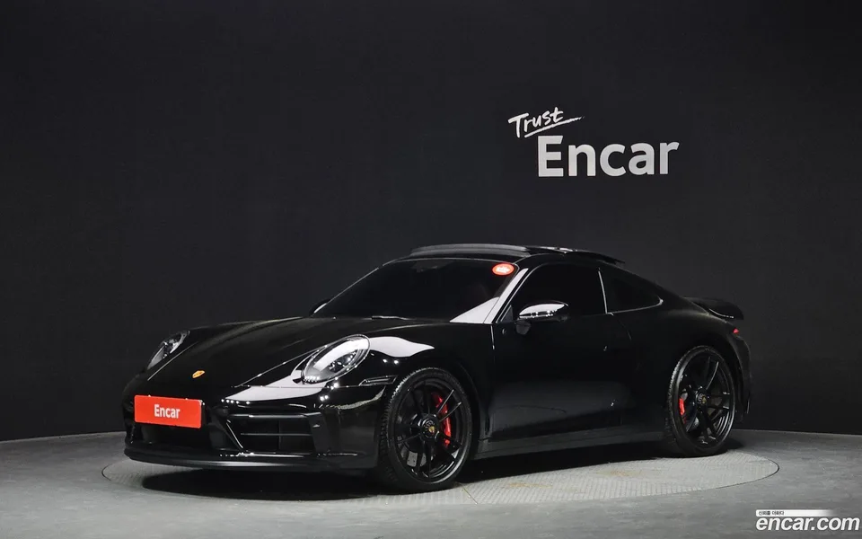 Porsche 911 (992) 4 GTS 2023 — фото 1, купить с доставкой в Москву